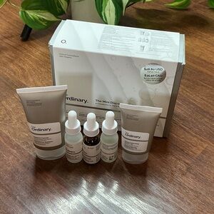 The Ordinary Mini Skincare Set – Beige and White